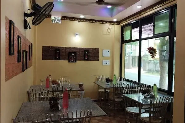 Image of: Delicious Cakes at The Cake House - Order Now!