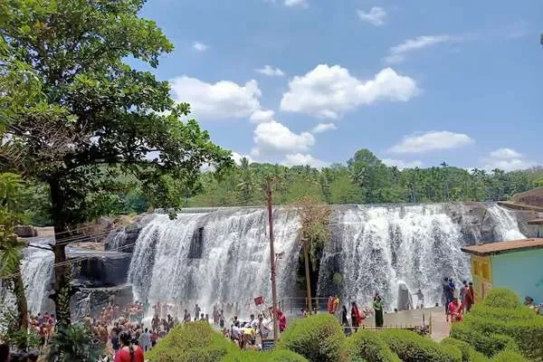 Image of: Thirparappu Waterfalls Guide Visit Natures Beauty
