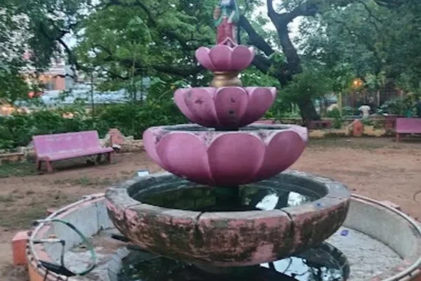 Image of: Thiruvalluvar Park A Coastal Haven for Visitors