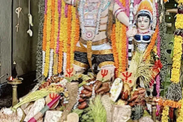 Image of: Uchini Maakali Amman Temple: A Worship Destination