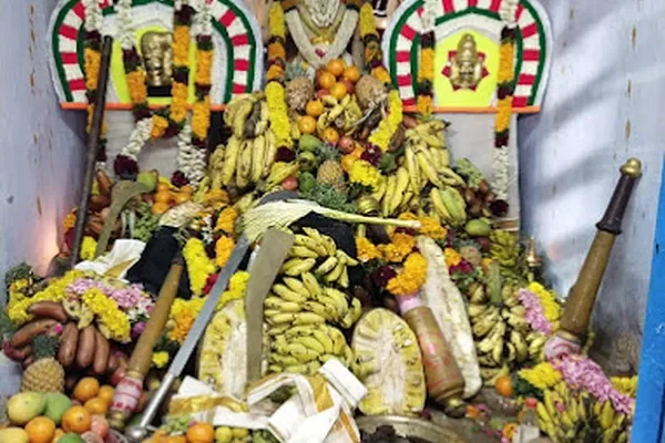 Image of: Ulagalanthammai Sudalaimadaswamy Temple: A Spiritual Retreat