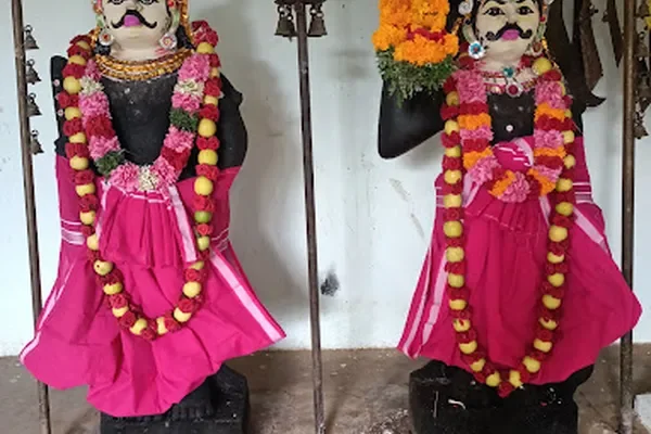 Image of: Urusamootu Amman Temple: Sacred Urusamootu Amman Temple