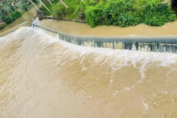 Image of: Valliyaru Check Dam Falls in Pallampalam Guide