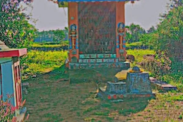 Image of: Vannaramadan Temple - Experience the Peace at Alur Temple