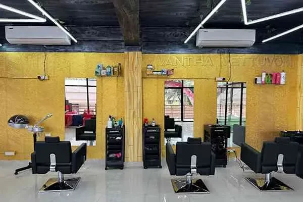 Image of: Vantha Vettuvom - Unique and Personalized Beauty Solutions