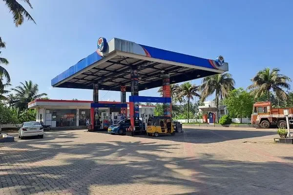 Image of: Veera Automobile HP Service Center and Fuel Station