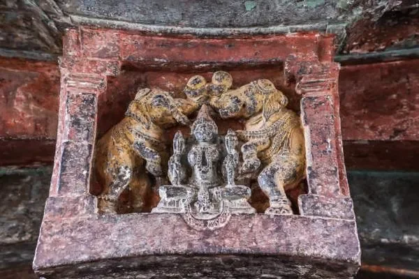 Image of: Villukuri Keezha Pallam Sivan Kovil - Sacred Experience at Melapallam Sivan Temple