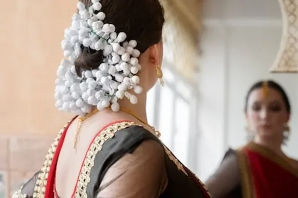 Image of: Viveka Saloon - Best Hair and Beauty Services Nearby