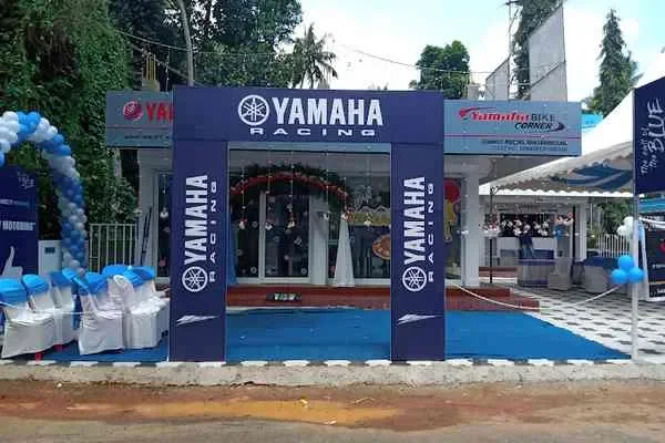 Image of: Connect Motors - Yamaha Bike Showroom