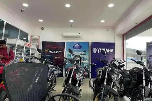 Image of: Yamaha Motor Showroom - Kavin Auto Agency - Quality Motorbikes