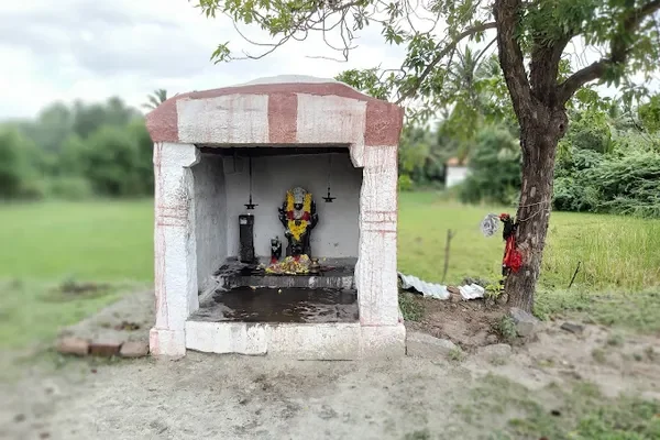 Image of: Yogeeswarar Korakkar Siddhar Temple - Sacred Experience at Theroor Siddhar Temple