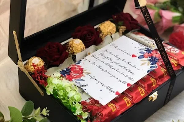 Image of: Fai Artsy Unique Handmade Art and Craft Creations