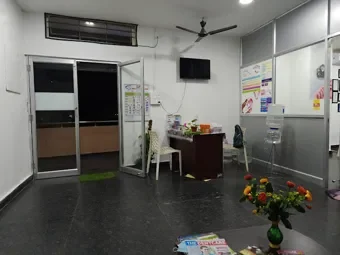 Image of: G R Abirami Dental Clinic And Implant Centre in Kochadai