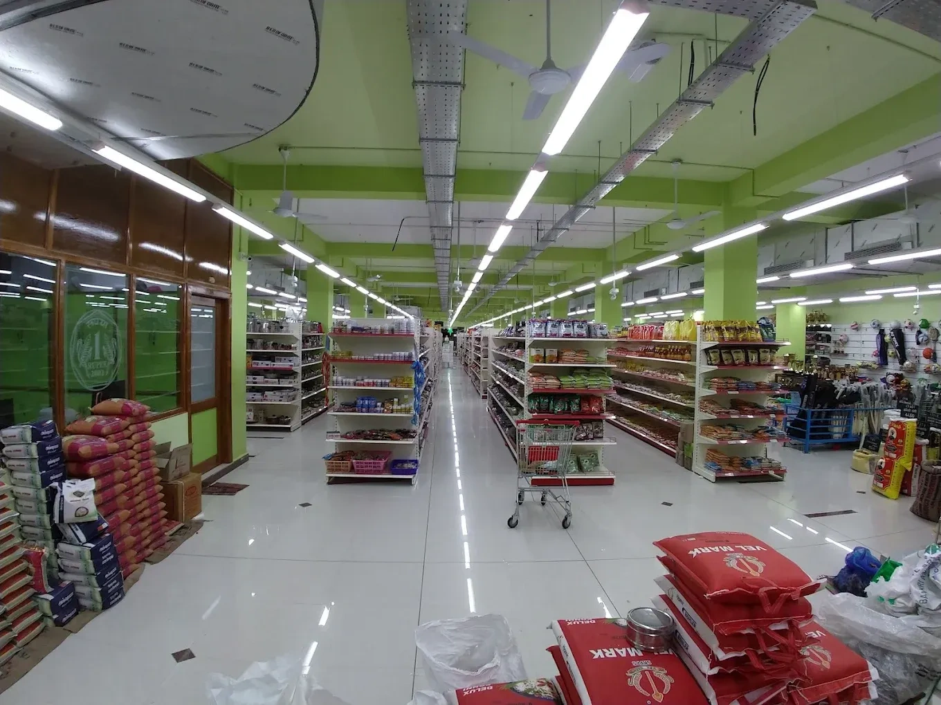 Image of: Naanayam Supermarket Household  In Tirunelveli