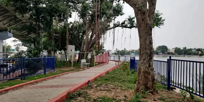 Image of: Narayanapuram Park Lake in Iyer Bungalow