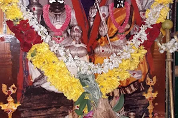 Image of: Sree Mutharakali Dasara-Theroor