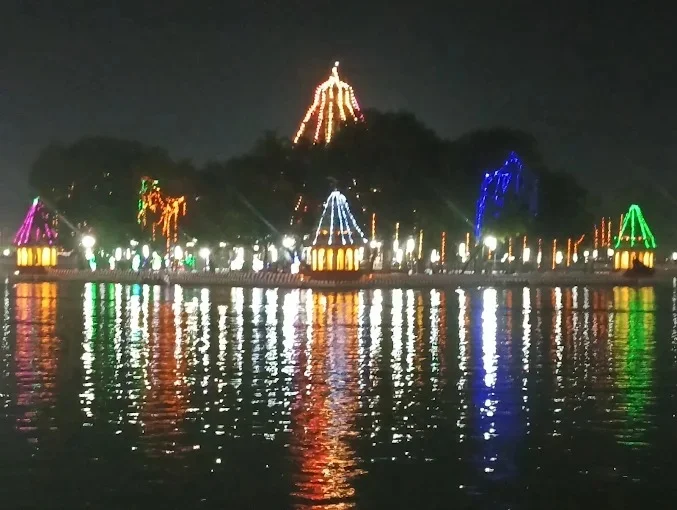 Image of: Theppakulam Park in Madurai