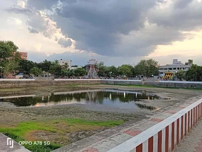Image of: Thirumukkulam Lake Park in Tallakulam