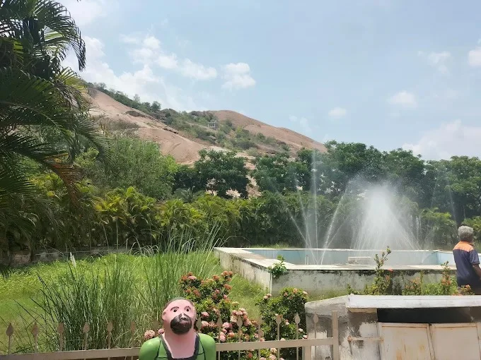 Thiruparakundram Park in Thiruparankundram