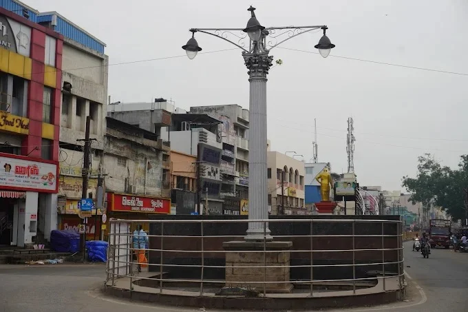 Vilakku Thoon in Mahal