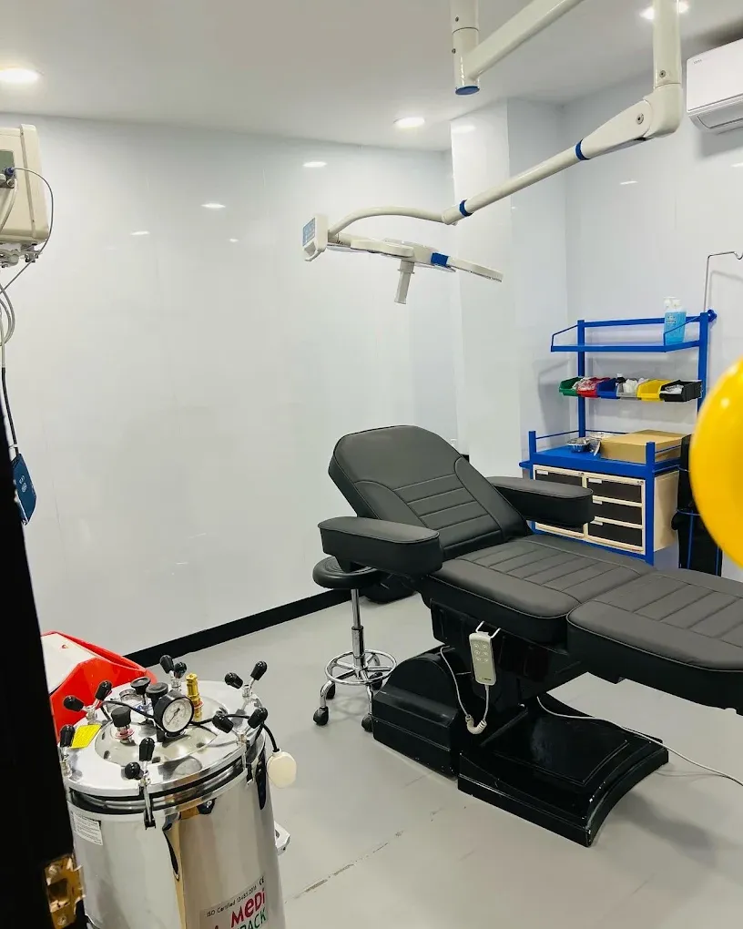 Image of: Advanced Grohair And Gloskin Clinic In Adyar 4