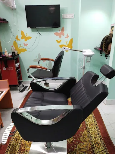 Image of: Bronze Beauty Parlour And Bridal In Ayanavaram