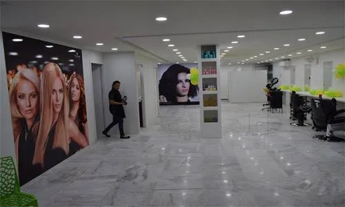 Image of: Chillbreeze Spencer Plaza In Triplicane