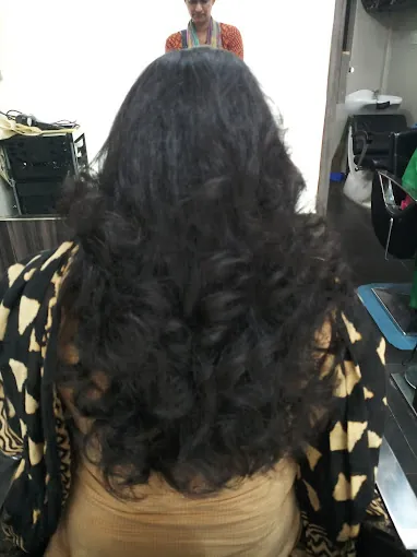 Image of: Dollys Beauty Parlour In Chennai 3