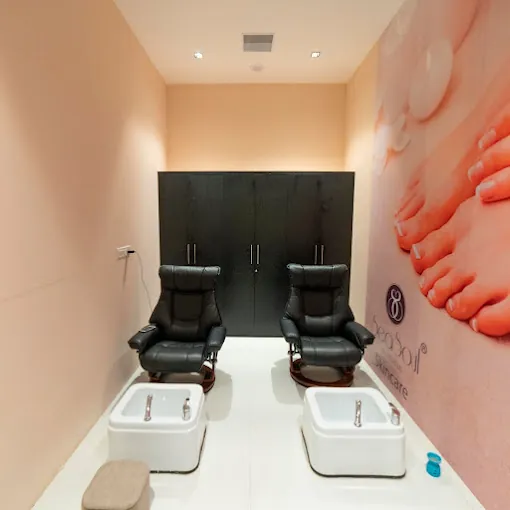 Image of: Essensuals By Toni And Guy In Anna Nagar