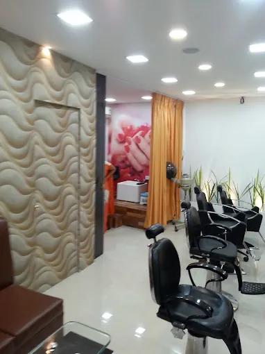 Image of: Kavithas Beauty Parlour In Mandaveli