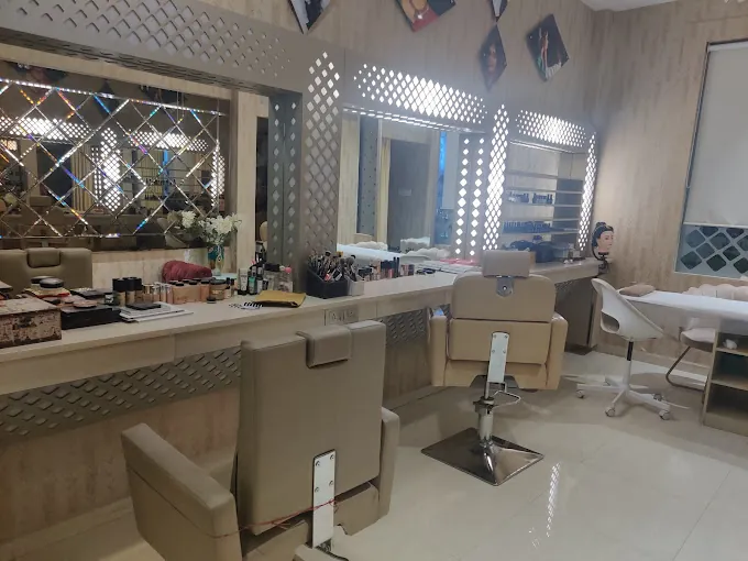 Image of: Ks Artistry Luxury Beauty Studio In Anna Nagar