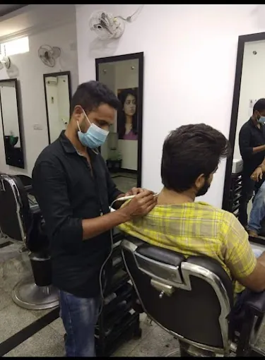 Image of: Leo Plaza Salon In Kodambakkam