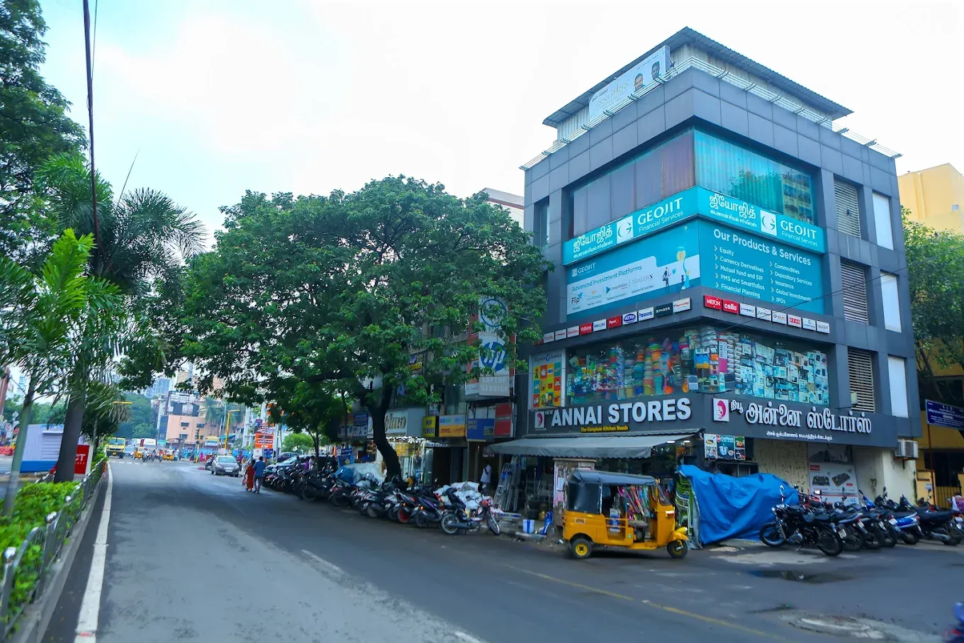 Image of: Looks Studio Hair Transplant Clinic In Adyar
