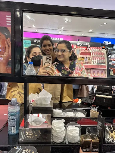 Image of: Sephora Express Avenue In Chennai