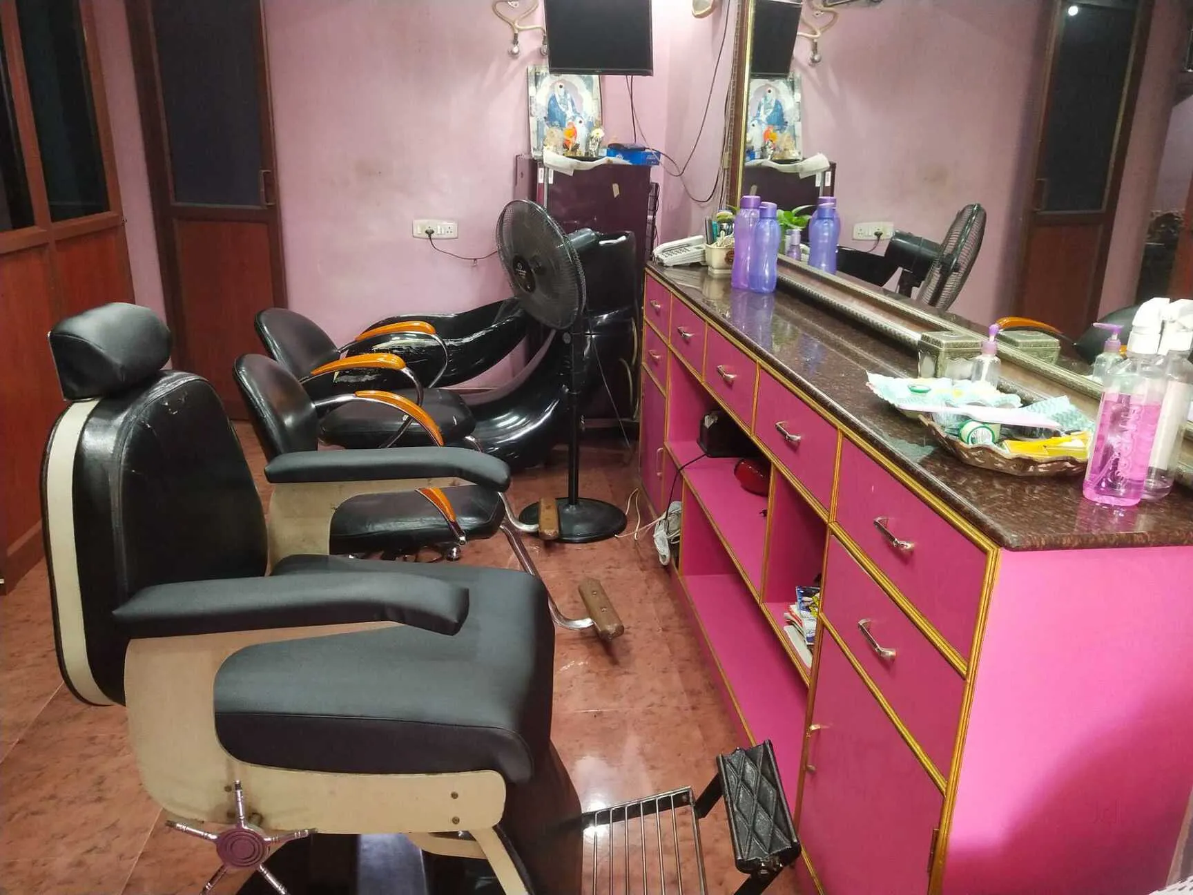 Image of: Sri Eswari Beauty Parlour In Aminjikarai