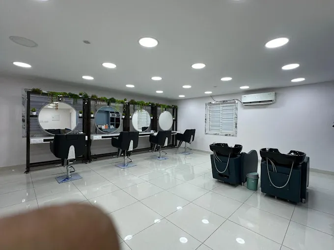 Image of: Style Trends Luxury Unisex Salon In Anna Nagar 3