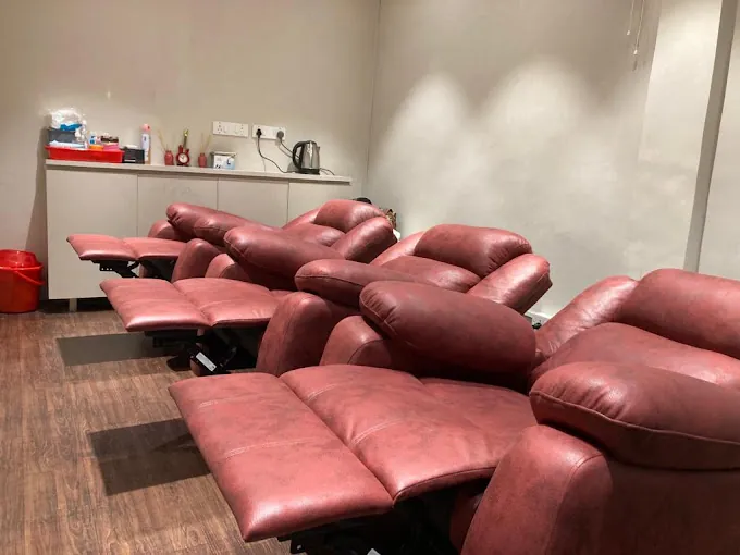 Image of: Szakura Facials Only For Ladies In Choolai