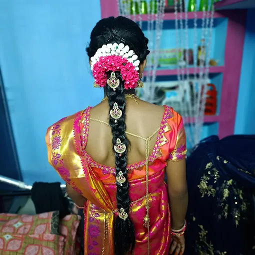 Image of: Tanushree Beauty Salon In Ayanavaram