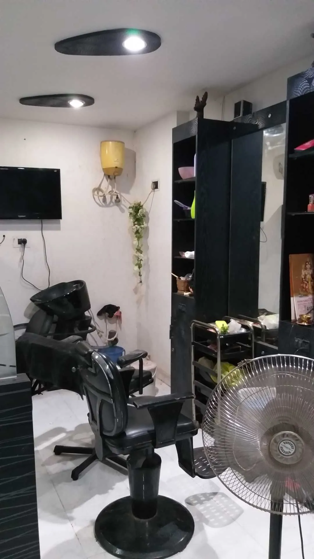 Image of: Varshini Beauty Care In Arumbakkam
