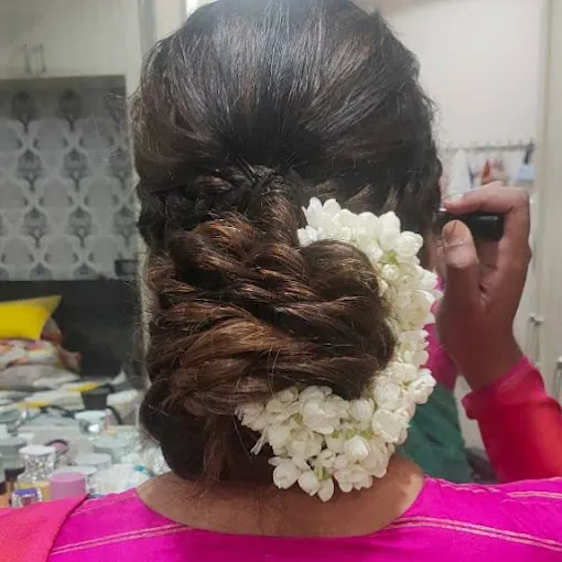 Image of: Wedlock Boutique And Bridal Makeover In Mgr Nagar