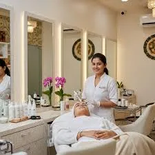 Image of: Yisa Unisex Salon And Academy In Moolakadai