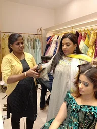 Image of: Beautician Home Service And Salon In Villivakkam