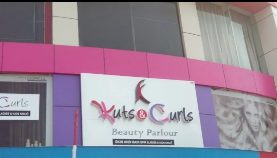Image of: K Kuts And Kurls Unisex In Perambur