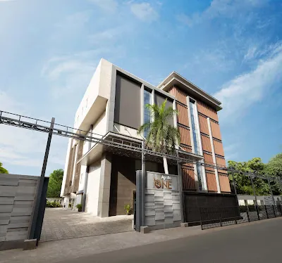 Image of: Apollo Dental Apollo One Greams In Chennai