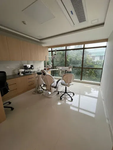 Image of: Apollo Dental Clinic In Kotturpuram