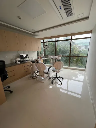 Image of: Apollo Dental Clinic In Kotturpuram 2