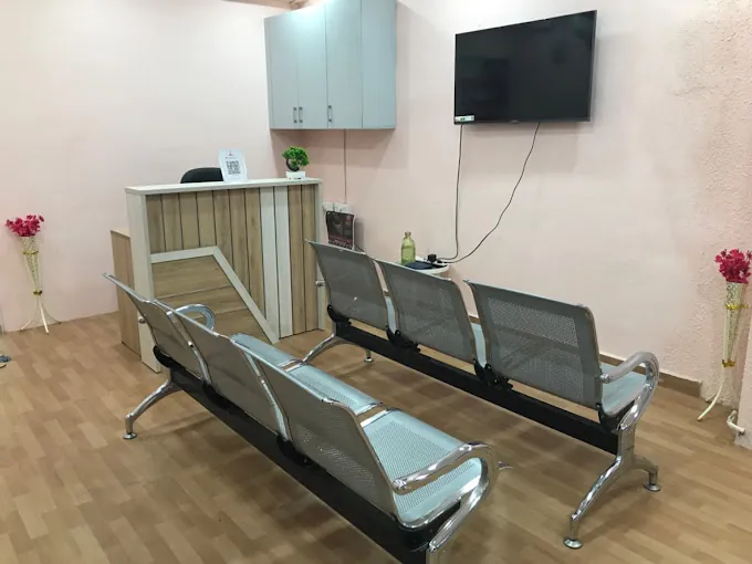 Image of: Asnan Multi Speciality Dental Clinic In Saligramam 4