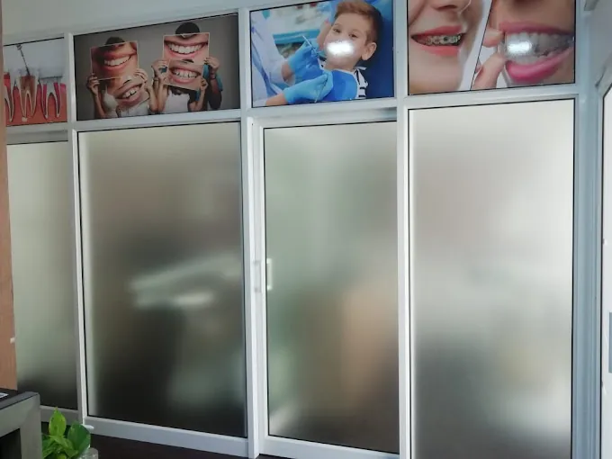 Image of: Brite Smile Dental Clinic In Saligramam 6
