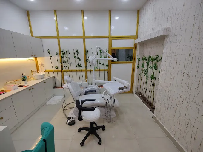 Image of: D Dent Dental Lounge In Chennai