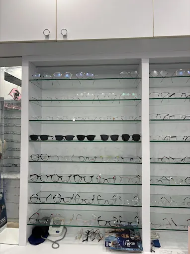 Image of: Dr Marias Eye Clinic In Saligramam 3